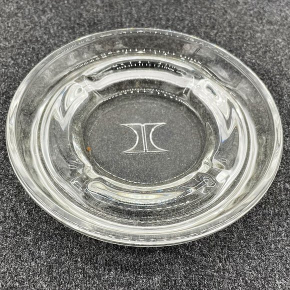 Vintage Hilton Hotels 4.75" Round Clear Glass 4 Slot Cigarette Cigar Ashtray - Picture 2 of 4